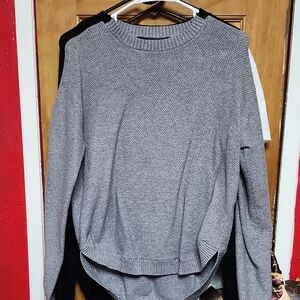 Elegant Gray Crew Neck Sweater
